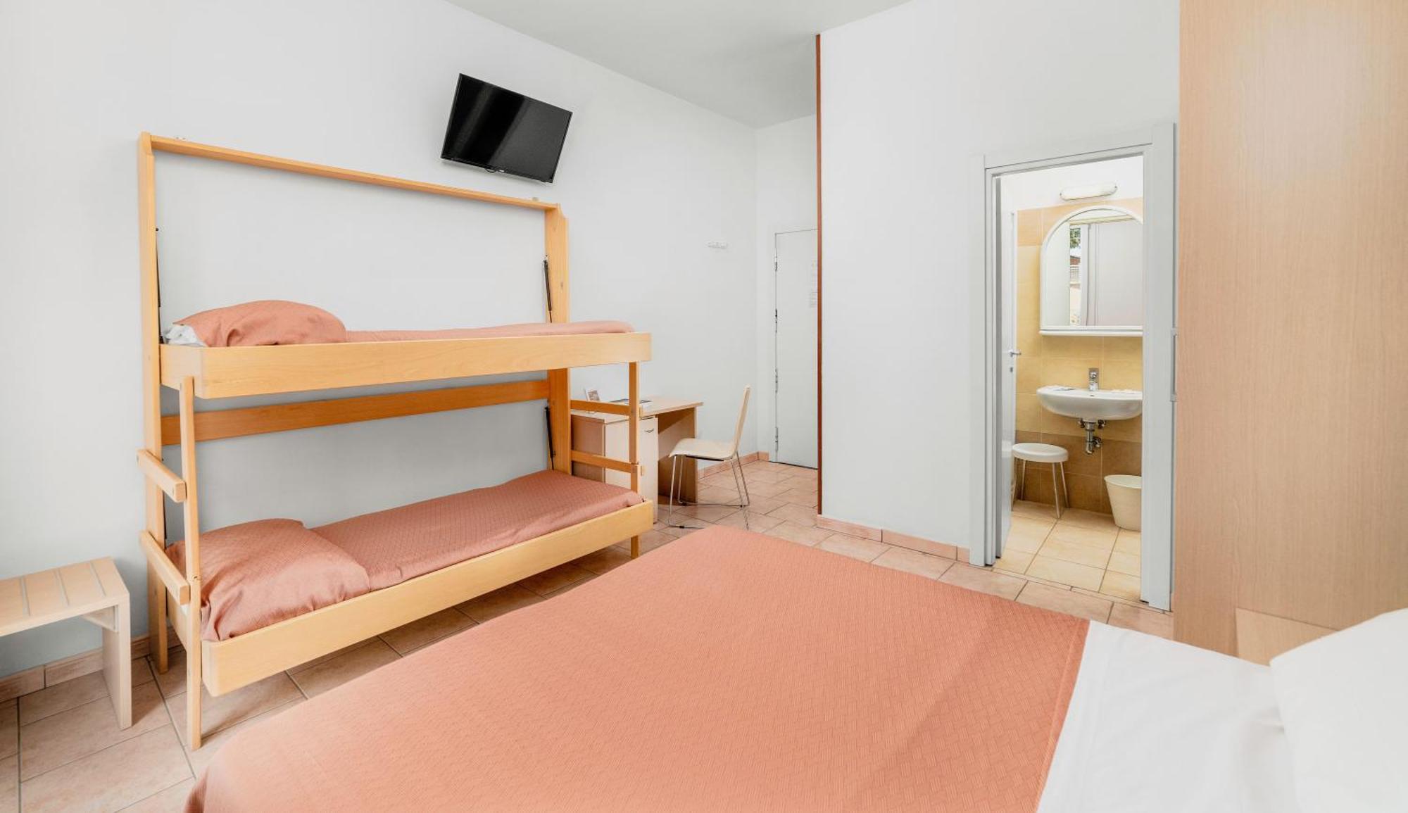 Oliver Hotel 3*